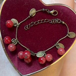 Vintage Red Cherry Fruit Glass
Bead Bracelet